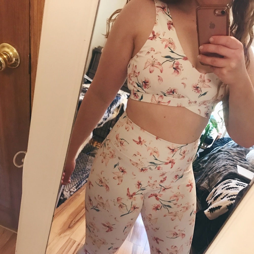 Fabletics Winn Medium Support Bra Lily Vine